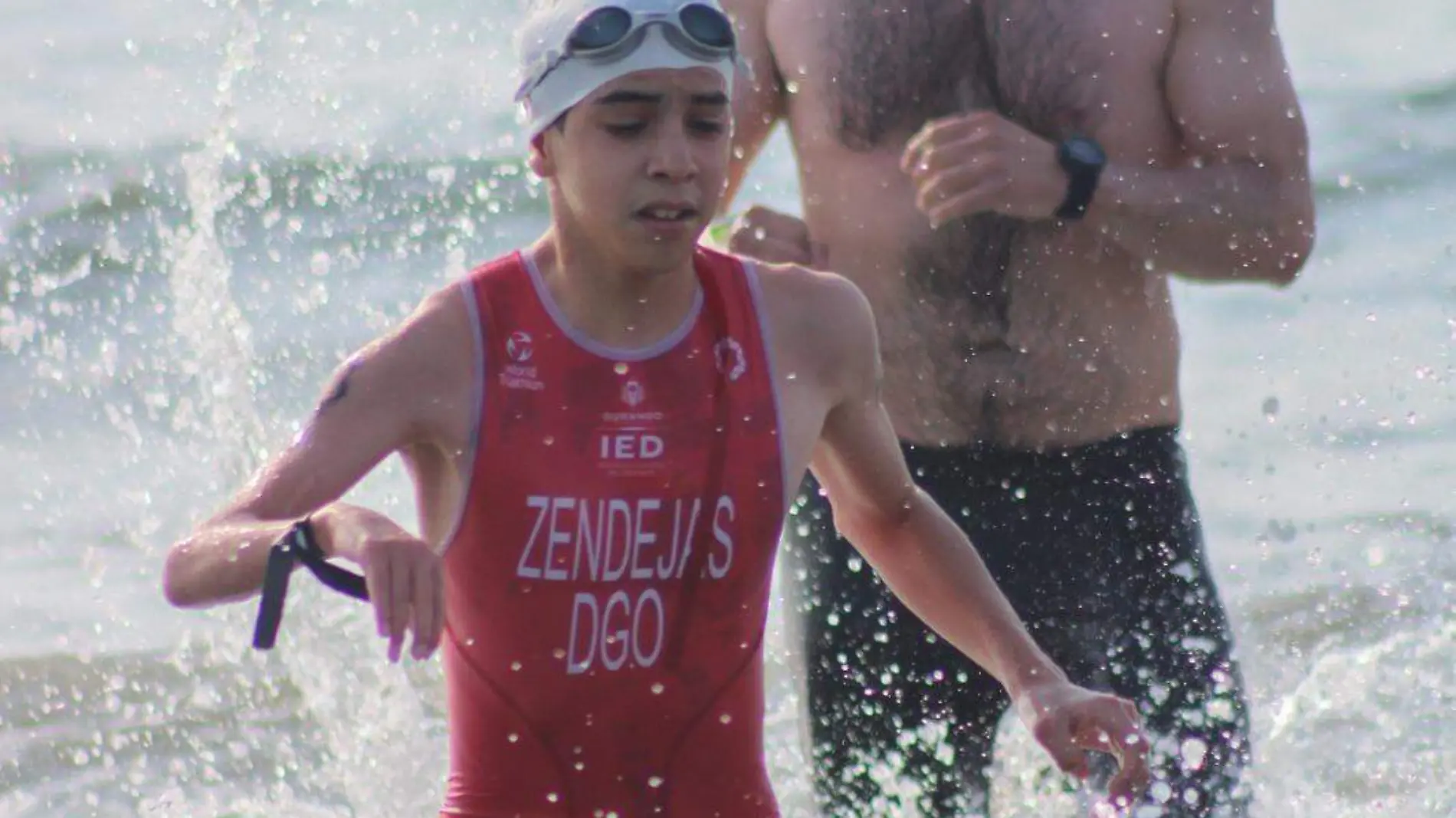 Durango con 6 oros, 1 plata y 2 bronces por edades en el Triatlón de Veracruz